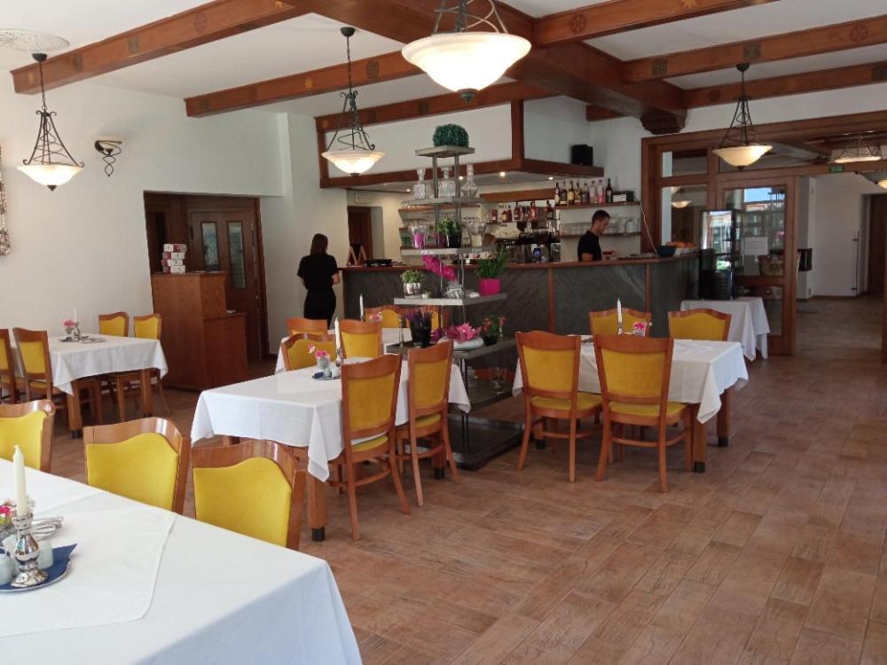 Zamecky Hotel Náchod المظهر الخارجي الصورة